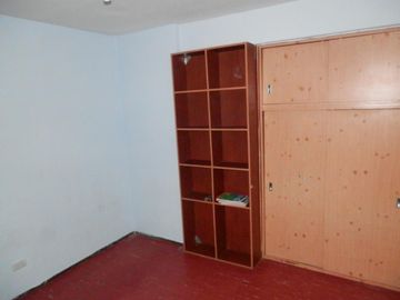 Departamento de 4 amb con balcón. OPORTUNIDAD