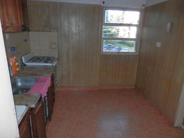 Departamento de 4 amb con balcón. OPORTUNIDAD