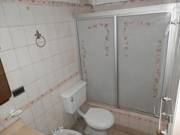 Departamento de 4 amb con balcón. OPORTUNIDAD