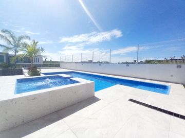 CASA EN VENTA EN LOMAS DE COCOYOC