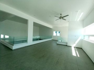CASA EN VENTA EN LOMAS DE COCOYOC