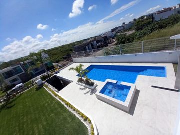 CASA EN VENTA EN LOMAS DE COCOYOC
