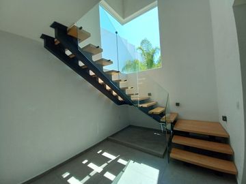 CASA EN VENTA EN LOMAS DE COCOYOC