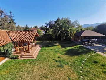 Casa en Venta en Machalí - Condominio Parque San Fuentes 6D + 5B