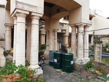 Rumah Second 2 Lnt, LT 1800 m&sup2;, Rp 17.5 Milyar, di Cinere, D