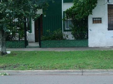 Casa en Moreno centro ideal inversor (R3112)