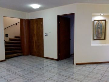 Casa en Venta col. Valle de san Ángel sector Frances