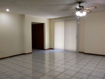 Casa en Venta col. Valle de san Ángel sector Frances