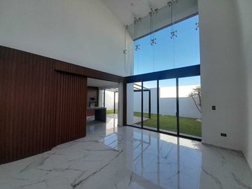 CASA EN VENTA GRAN RESERVA LOMAS DE ANGELOPOLIS
