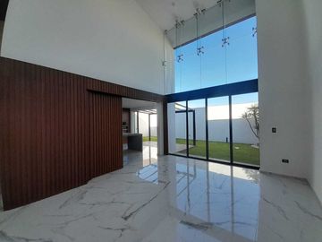 CASA EN VENTA GRAN RESERVA LOMAS DE ANGELOPOLIS