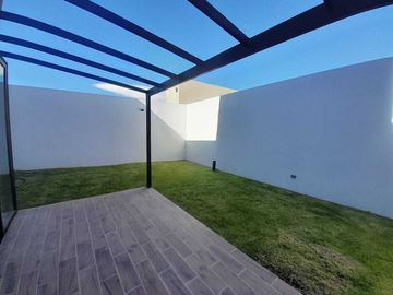 CASA EN VENTA GRAN RESERVA LOMAS DE ANGELOPOLIS