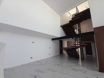 CASA EN VENTA GRAN RESERVA LOMAS DE ANGELOPOLIS