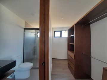 CASA EN VENTA GRAN RESERVA LOMAS DE ANGELOPOLIS