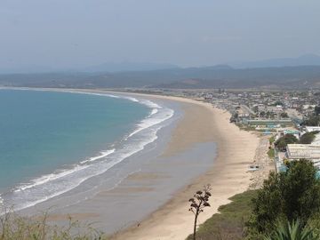 Se Vende Condominio Frente al Mar en Ayangue