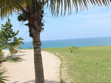 Se Vende Condominio Frente al Mar en Ayangue