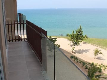 Se Vende Condominio Frente al Mar en Ayangue