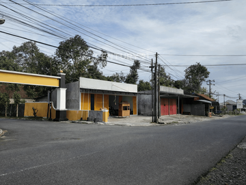 Tanah Pekarangan 161m2 Area Perumahan Dekat BudI Mulia Dua Maguwo