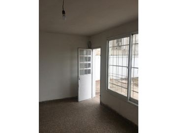 VENDEMOS HERMOSA CASA  2 DORM ZONA COFICO  BV LOS ANDES, IDEAL CONTRUCTORA