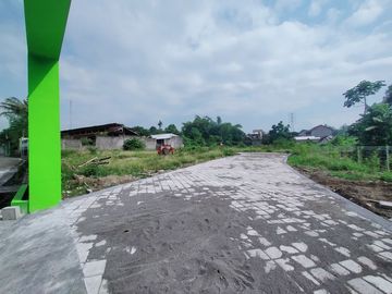 Tanah Jakal Km 8, Gratis Pajak Siap Bangun