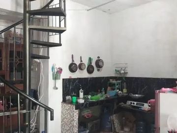 Rumah Kost 3 Tingkat, Lokasi Strategis, Dekat Kampus ITS
