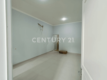 Rumah 2 Lantai Lokasi Strategis Di Pulomas S7646