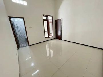 Rumah 1,5 Lantai Luas 121 di Puncak Dieng kota Malang