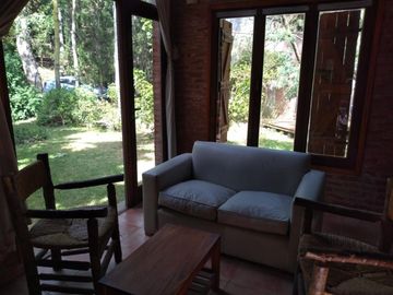 CASA 3 AMBIENTES ( 75 M2 CUB ) 450 M2 TOTALES , A DOS CUADRAS DEL MAR