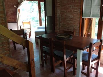CASA 3 AMBIENTES ( 75 M2 CUB ) 450 M2 TOTALES , A DOS CUADRAS DEL MAR