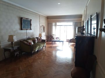 Venta Dpto 3 Amb cochera AV. Alvear Recoleta