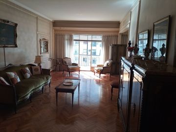 Venta Dpto 3 Amb cochera AV. Alvear Recoleta