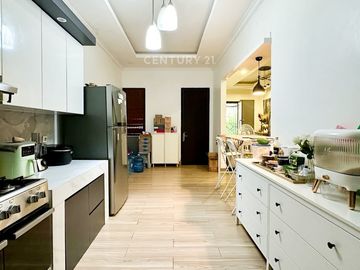 Rumah Cantik Siap Huni Melia Residence Graha Raya #293212