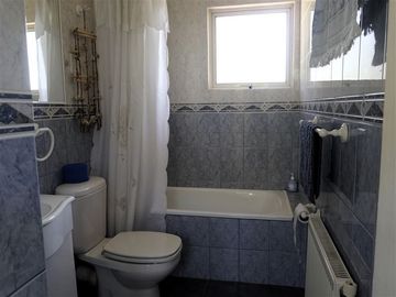 Casa en Venta en Camino Embalse Lliu-Lliu con Angamos. Lliu - Lliu.