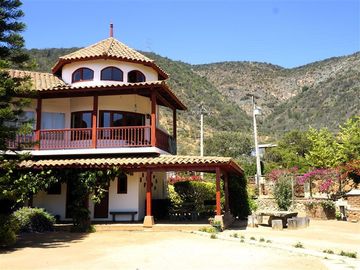 Casa en Venta en Camino Embalse Lliu-Lliu con Angamos. Lliu - Lliu.