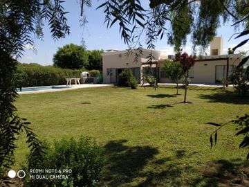 Propiedad de categorÃ­a en Villa Montenegro, Anisacate, Cba