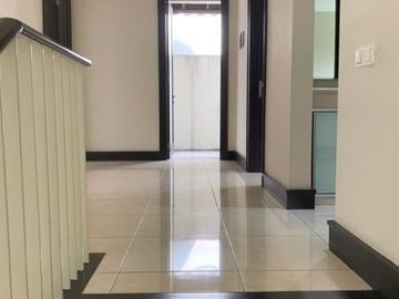Rumah Graha Family Wiyung Surabaya Full Furnished