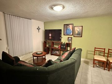 CASA EN ESQUINA CON TERRAZA Y 4 HAB ID 802