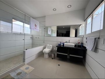 casa en venta en cañasgordas. Cod V3634