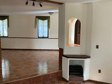CASA USADA EN VENTA, FRACC. REAL DEL VALLE, ACTOPAN, HGO.