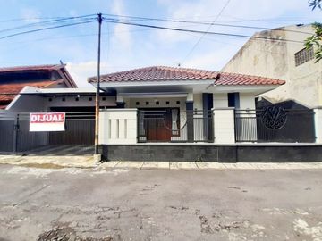 Rumah asri dekat Ringroad Utara
