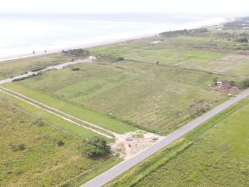 Terreno en venta Cojimíes frente al mar