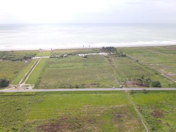 Terreno en venta Cojimíes frente al mar