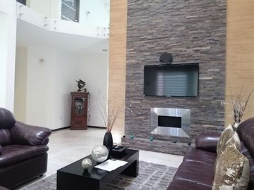 CASA EN VENTA EN PUEBLA PUEBLA ANTIGUA CEMENTERA