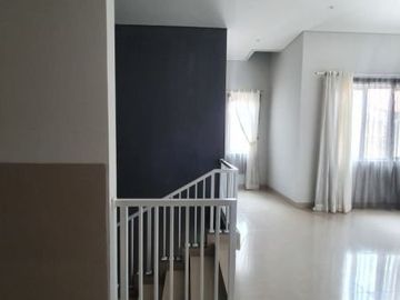 DISEWAKAN RUMAH 2LT SIAP HUNI DLM CLUSTER DI CINERE RAYA
