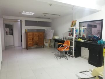 local en arriendo en eucaristico. Cod A5946033