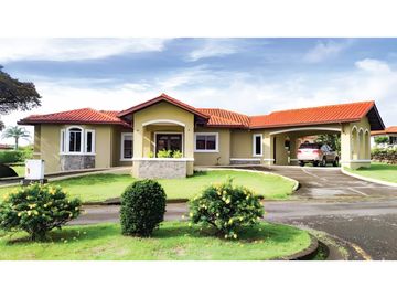 Se Venden Casas en Boquete desde $ 250 k AB