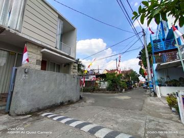 Rumah konsep modern Papringan dekat De Brito