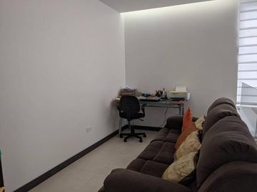 Venta hermosa casa 3 dormitorios, Urbanización Privada, Nayón