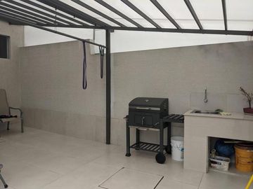 Venta hermosa casa 3 dormitorios, Urbanización Privada, Nayón