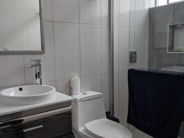 Venta hermosa casa 3 dormitorios, Urbanización Privada, Nayón