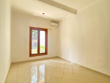 Rumah Elegan di Komplek Elite Cinere Layout Luas Lingkungan Nyaman